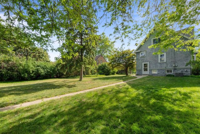 3676 S 1st STREET, Milwaukee, WI 53207
