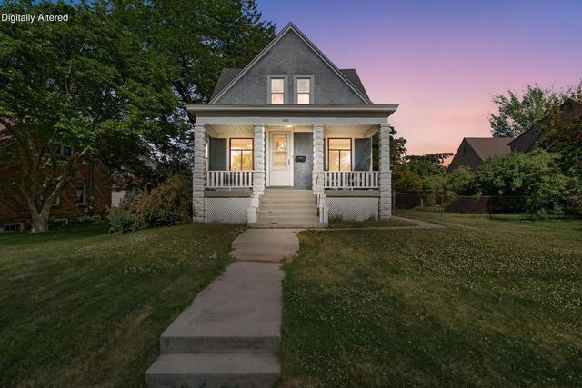 3676 S 1st STREET, Milwaukee, WI 53207