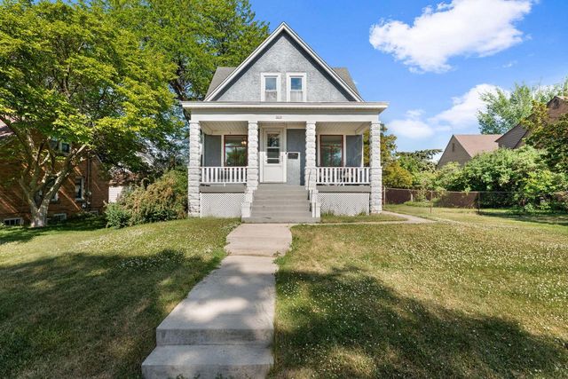 3676 S 1st STREET, Milwaukee, WI 53207