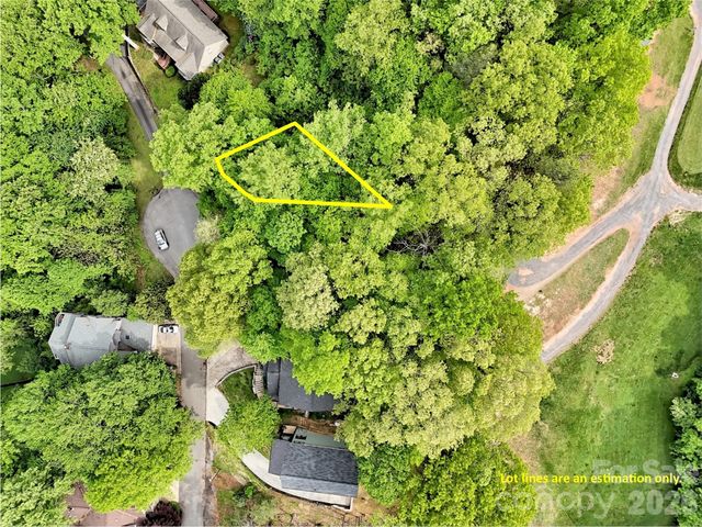 186 Aldersgate Road, Waynesville, NC 28786