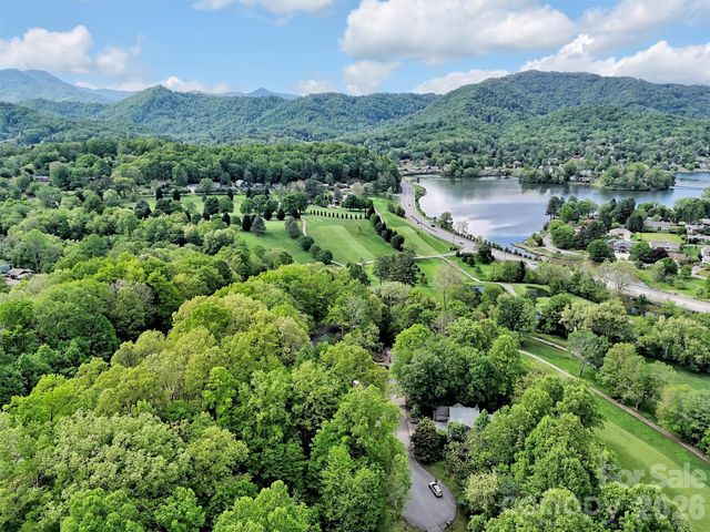 186 Aldersgate Road, Waynesville, NC 28786