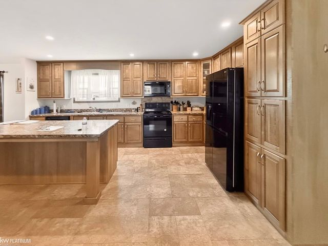 37151 Millstone Trail, New Haven, MI 48048
