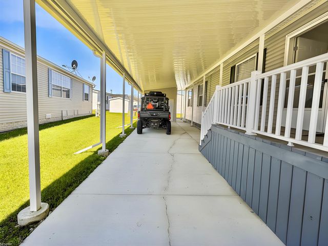 37151 Millstone Trail, New Haven, MI 48048