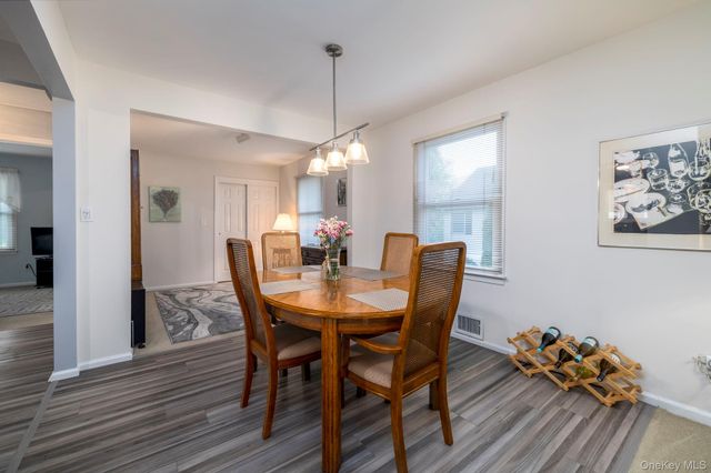 146 Lincoln Street, Garden City, NY 11530