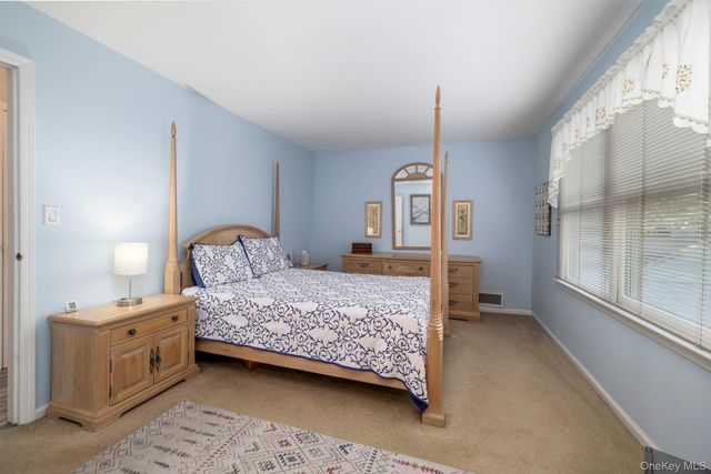 146 Lincoln Street, Garden City, NY 11530