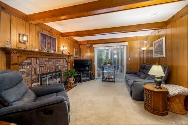 146 Lincoln Street, Garden City, NY 11530