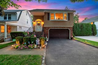 146 Lincoln Street, Garden City, NY 11530