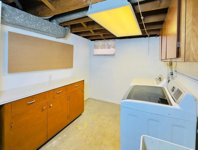 5611 6th Street NE, Fridley, MN 55432