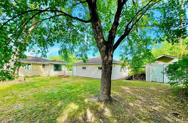 5611 6th Street NE, Fridley, MN 55432