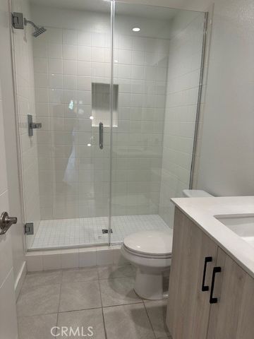 828 S Harbor, Santa Ana, CA 92704