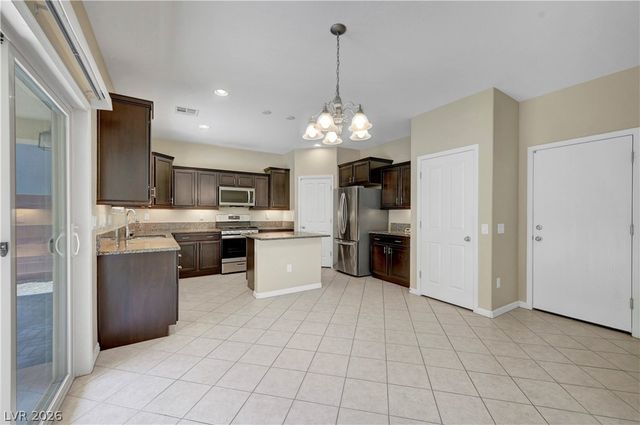 5673 Oak Bend Drive, Las Vegas, NV 89135