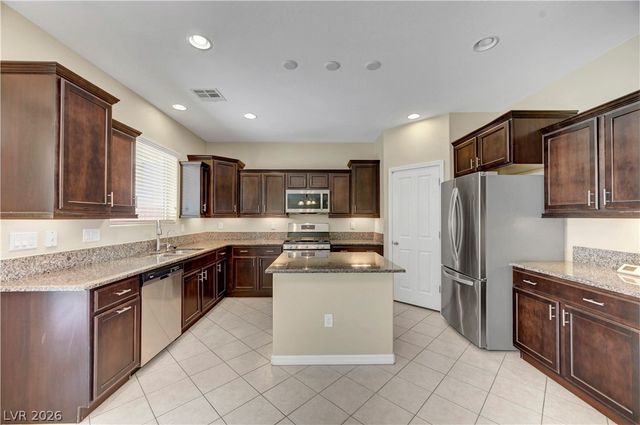 5673 Oak Bend Drive, Las Vegas, NV 89135