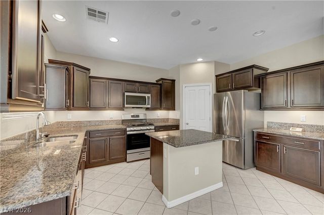 5673 Oak Bend Drive, Las Vegas, NV 89135