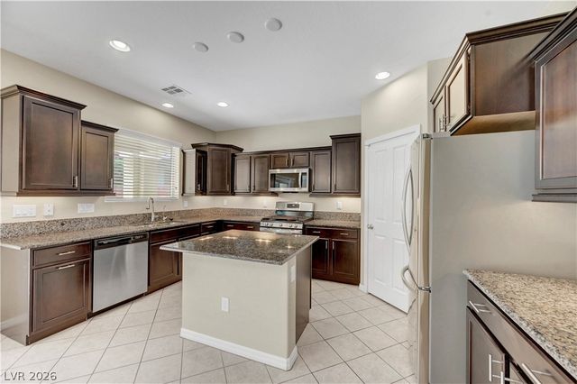 5673 Oak Bend Drive, Las Vegas, NV 89135