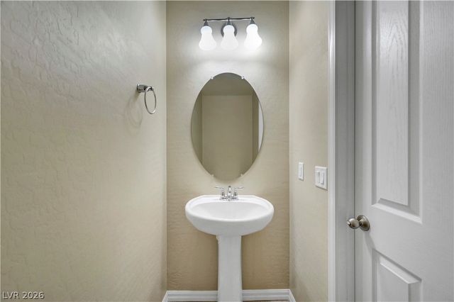 5673 Oak Bend Drive, Las Vegas, NV 89135