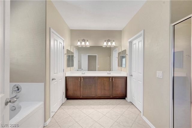 5673 Oak Bend Drive, Las Vegas, NV 89135