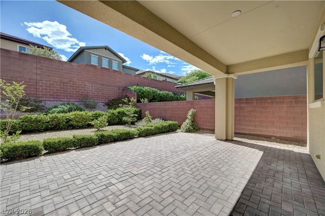 5673 Oak Bend Drive, Las Vegas, NV 89135