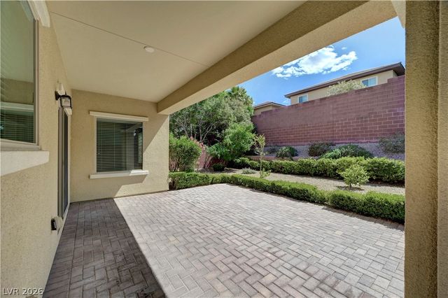 5673 Oak Bend Drive, Las Vegas, NV 89135