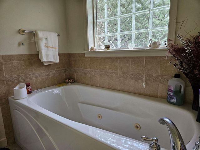 201 W College, Beebe, AR 72012