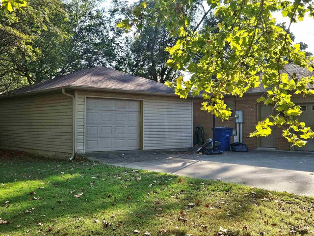 201 W College, Beebe, AR 72012