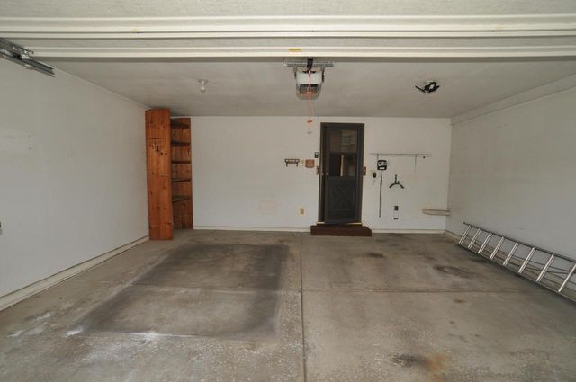 3822 S Oakbrook DRIVE S, Greenfield, WI 53228