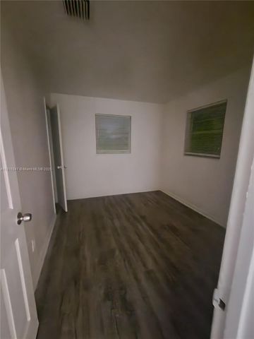 519 NW 8th Ave 5, Fort Lauderdale, FL 33311