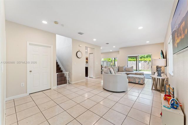 371 NE 32nd Terrace, Homestead, FL 33033