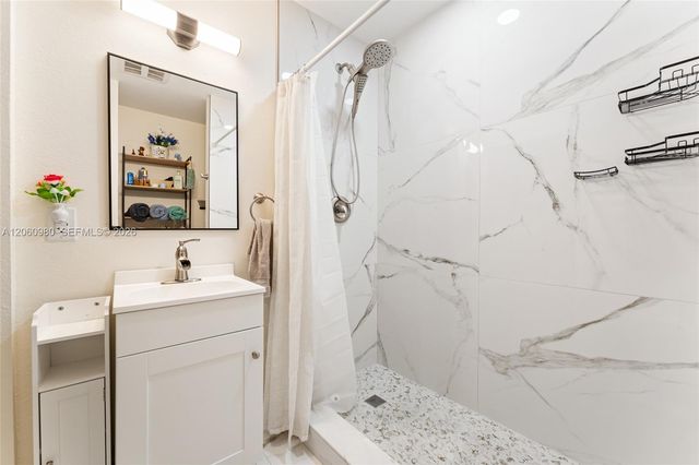 371 NE 32nd Terrace, Homestead, FL 33033