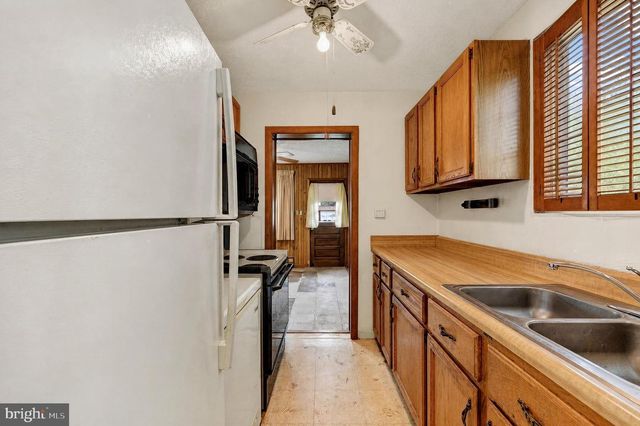 710 COTTER RD, Glen Burnie, MD 21060