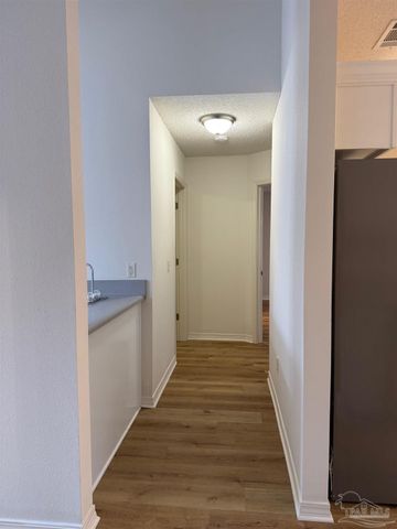 1667 Condor Dr, Cantonment, FL 32533