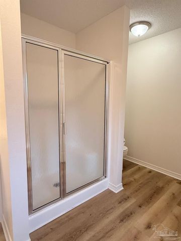 1667 Condor Dr, Cantonment, FL 32533