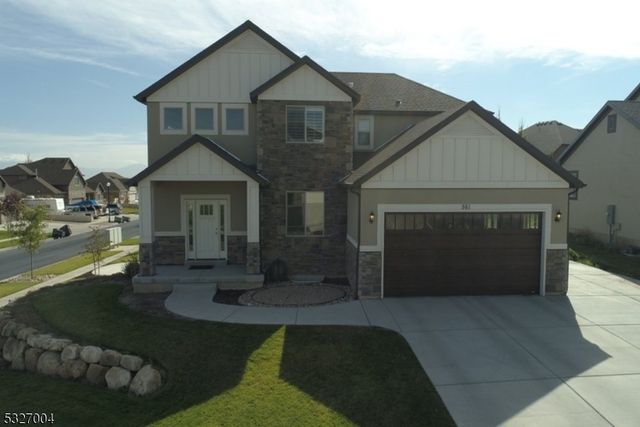 5 Anthony Ct, Hardyston Twp., NJ 07419