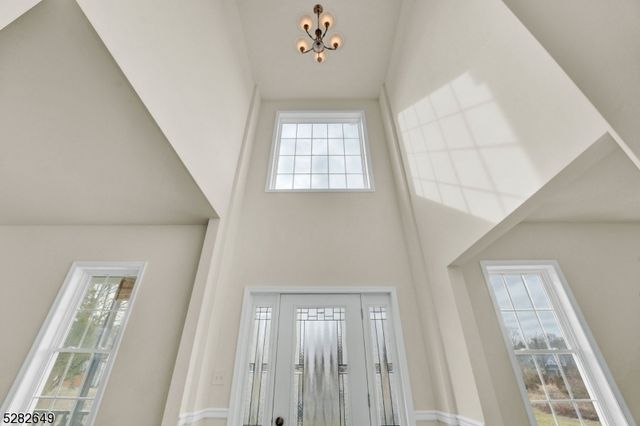 5 Anthony Ct, Hardyston Twp., NJ 07419