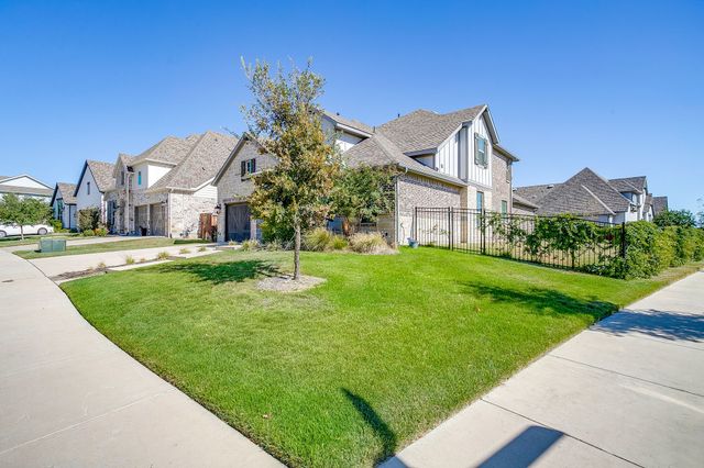 2009 Roundtree Circle E, Fort Worth, TX 76008