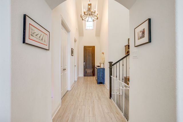 2009 Roundtree Circle E, Fort Worth, TX 76008