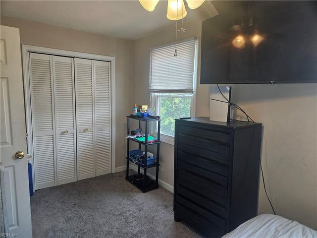 3202 Clover RD E, Chesapeake, VA 23321