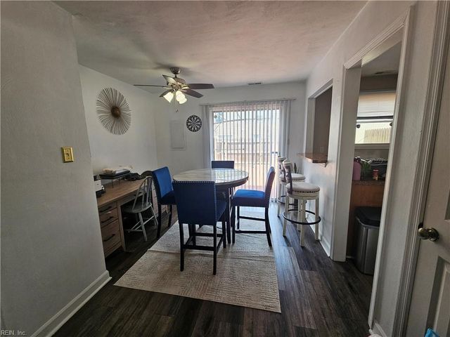 3202 Clover RD E, Chesapeake, VA 23321