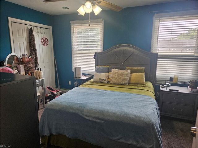 3202 Clover RD E, Chesapeake, VA 23321