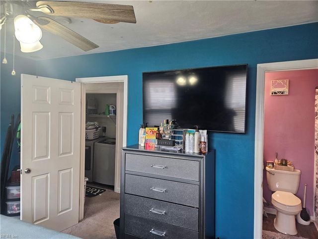 3202 Clover RD E, Chesapeake, VA 23321