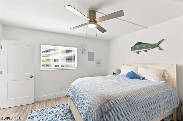 1417 Chesapeake AVE 106, Naples, FL 34102