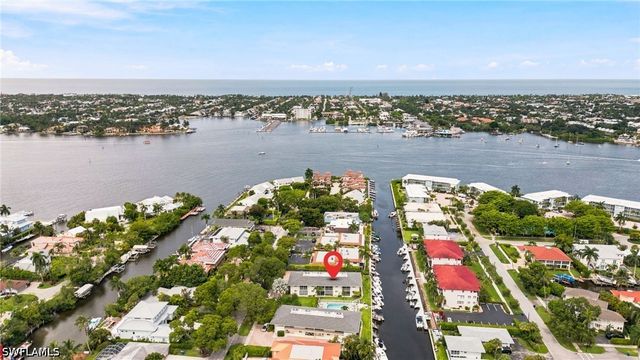 1417 Chesapeake AVE 106, Naples, FL 34102