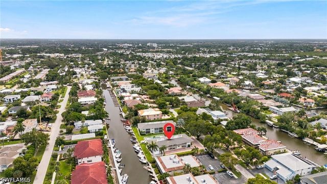 1417 Chesapeake AVE 106, Naples, FL 34102