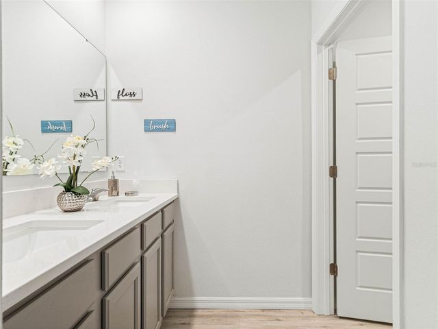2482 AVEENO AVENUE, Haines City, FL 33844