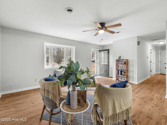 203 Devon Court, Jacksonville, NC 28546