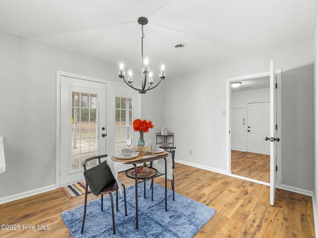 203 Devon Court, Jacksonville, NC 28546