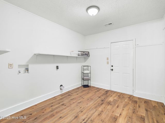 203 Devon Court, Jacksonville, NC 28546