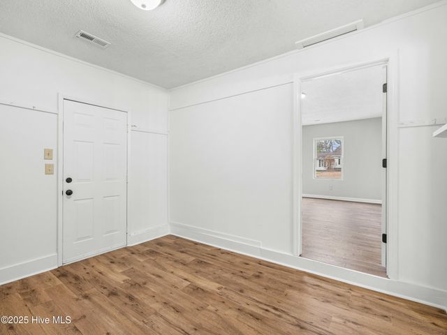 203 Devon Court, Jacksonville, NC 28546