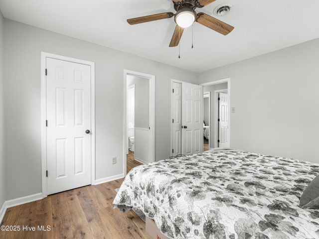 203 Devon Court, Jacksonville, NC 28546