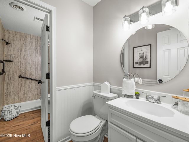 203 Devon Court, Jacksonville, NC 28546