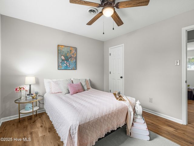 203 Devon Court, Jacksonville, NC 28546